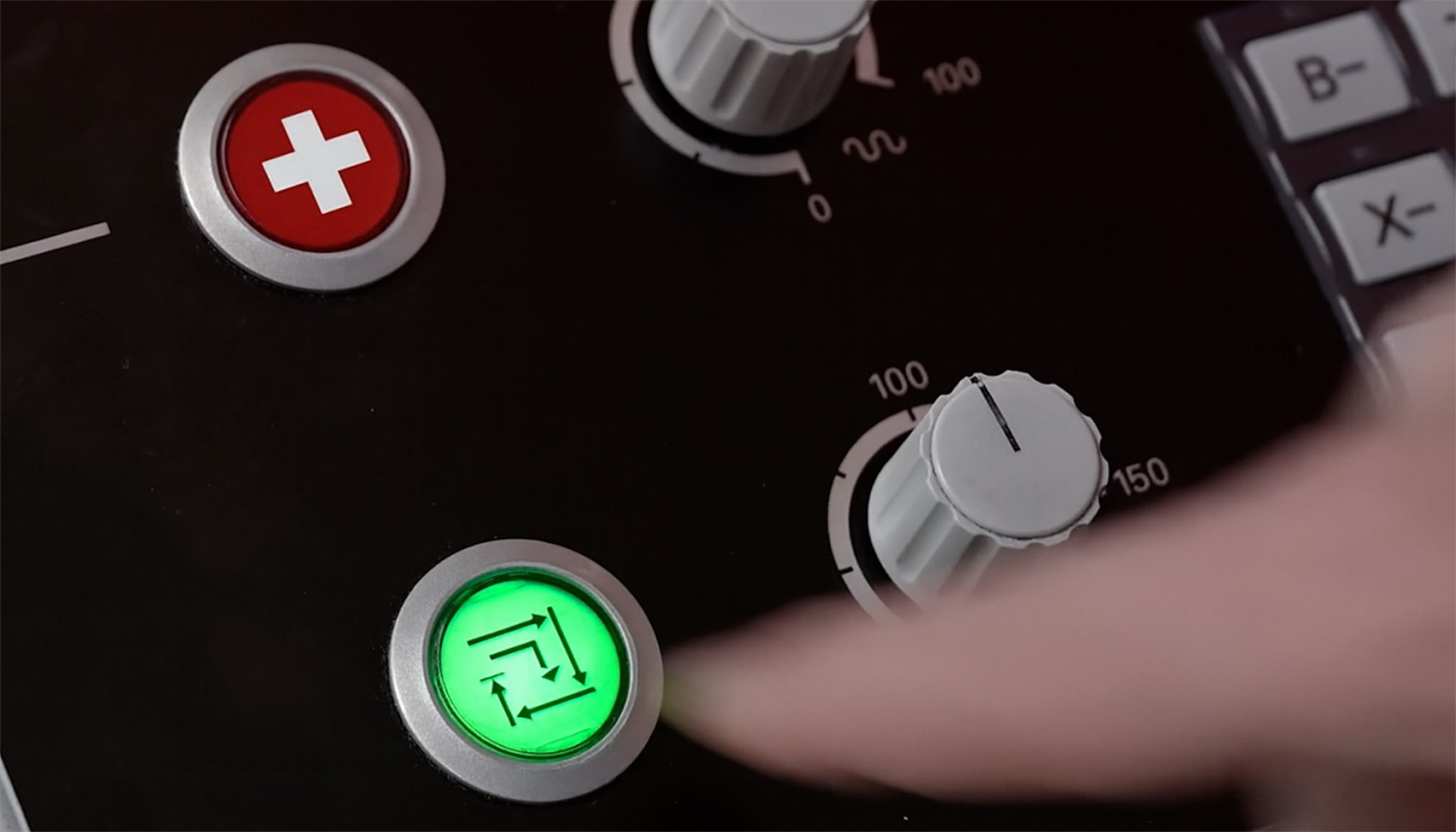 Knöpfe einer Maschine von Müller Martini Manufacturing in Hasle.